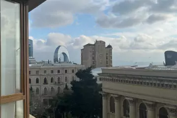 Aylıq Kirayə Yeni Tikili Mərkəzdə