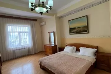 Aylıq Kirayə Yeni Tikili Mərkəzdə