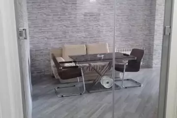 Satılır Yeni Tikili 4-cü Mikrorayonda