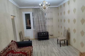 Satılır Köhnə Tikili 4-cü Mikrorayonda