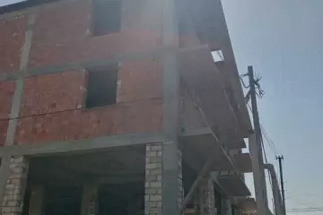 Satılır Obyekt Qaraçuxurda
