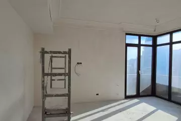 Satılır Yeni Tikili Elmler Akademiyasıda