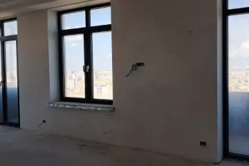 Satılır Yeni Tikili Elmler Akademiyasıda