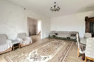 Satılır Həyət Evi Buzovnada