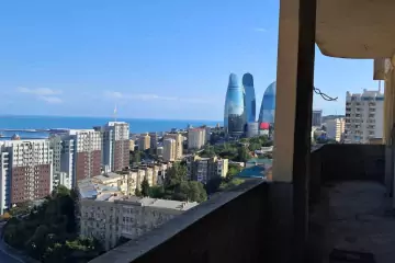 Satılır Yeni Tikili Elmler Akademiyasıda