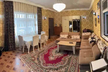 Satılır Həyət Evi Badamdarda