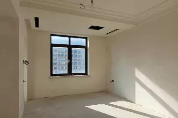Satılır Yeni Tikili Elmler Akademiyasıda
