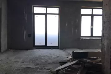 Satılır Yeni Tikili Elmler Akademiyasıda