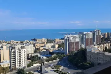 Satılır Yeni Tikili Elmler Akademiyasıda