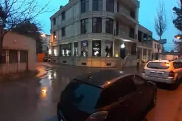 Satılır Villa Bakıxanovda
