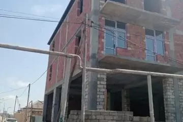 Satılır Obyekt Qaraçuxurda