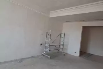 Satılır Yeni Tikili Elmler Akademiyasıda