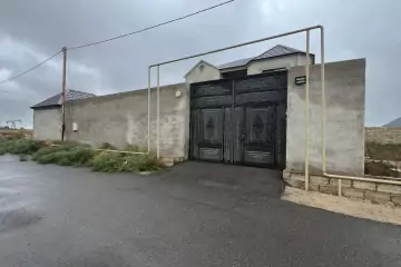 Satılır Həyət Evi Buzovnada