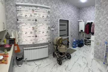 Satılır Həyət Evi Badamdarda