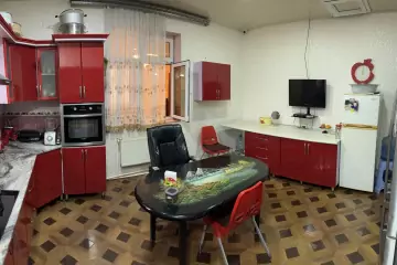Satılır Həyət Evi Badamdarda