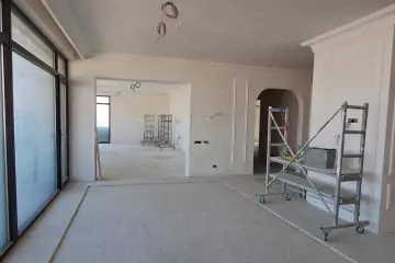 Satılır Yeni Tikili Elmler Akademiyasıda