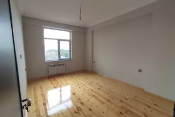 Satılır Yeni Tikili 8-ci Kilometrdə