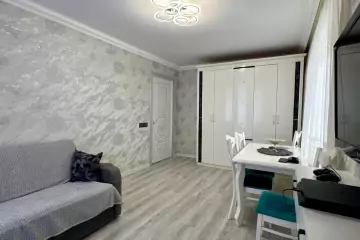 Satılır Köhnə Tikili Bakıxanovda