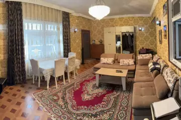 Satılır Həyət Evi Badamdarda