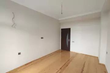 Satılır Yeni Tikili 8-ci Kilometrdə