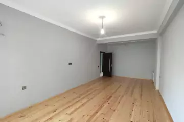 Satılır Yeni Tikili 8-ci Kilometrdə