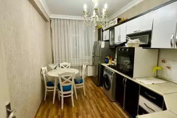 Satılır Yeni Tikili Bakıxanovda