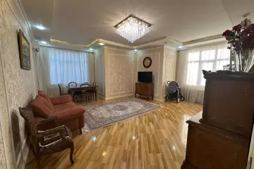 Satılır Yeni Tikili Yeni Yasamalda