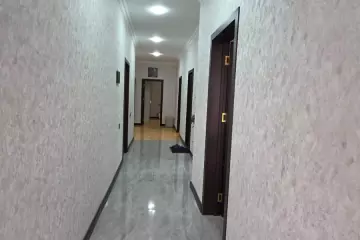 Satılır Həyət Evi Binədə