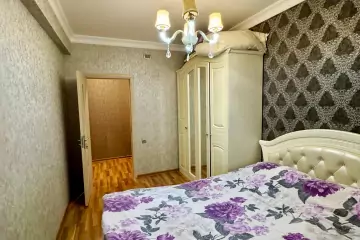 Satılır Yeni Tikili Bakıxanovda
