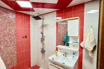 Satılır Yeni Tikili Bakıxanovda