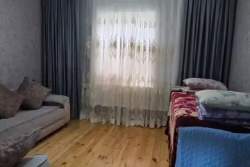Satılır Həyət Evi Binədə
