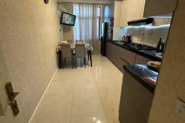 Satılır Yeni Tikili Yeni Yasamalda