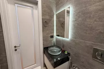 Satılır Yeni Tikili Ağ şəhər Kompleksində
