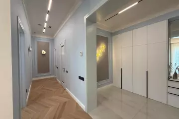 Satılır Yeni Tikili Ağ şəhər Kompleksində