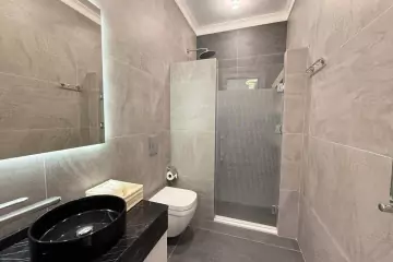 Satılır Yeni Tikili Ağ şəhər Kompleksində