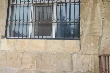 Aylıq Kirayə Köhnə Tikili Xırdalan şəhərində