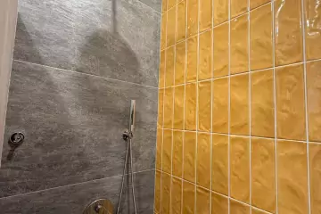 Satılır Yeni Tikili Ağ şəhər Kompleksində