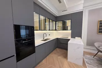Satılır Yeni Tikili Ağ şəhər Kompleksində