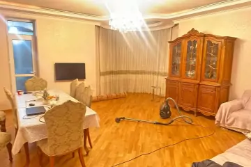 Satılır Yeni Tikili Yasamalda