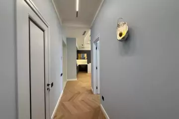 Satılır Yeni Tikili Ağ şəhər Kompleksində