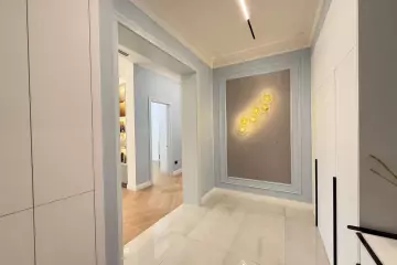 Satılır Yeni Tikili Ağ şəhər Kompleksində