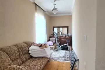 Satılır Həyət Evi Bayılda