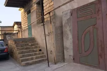 Satılır Həyət Evi Ceyranbatan Qəs.də
