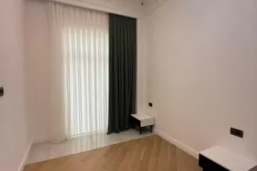 Satılır Yeni Tikili Ağ şəhər Kompleksində