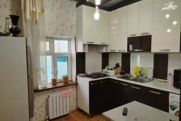 Satılır Həyət Evi Zabrat Qəsəbəsida