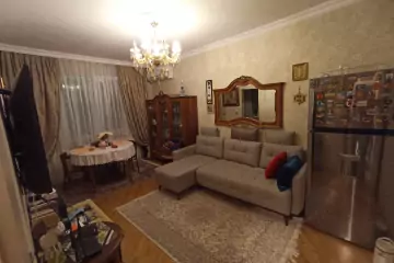 Satılır Köhnə Tikili 4-cü Mikrorayonda 