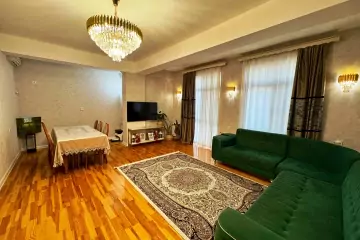 Satılır Yeni Tikili 8-ci Kilometrdə