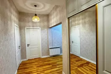 Satılır Yeni Tikili 8-ci Kilometrdə