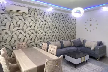 Satılır Yeni Tikili Qurtuluş 93da