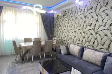 Satılır Yeni Tikili Qurtuluş 93da 
